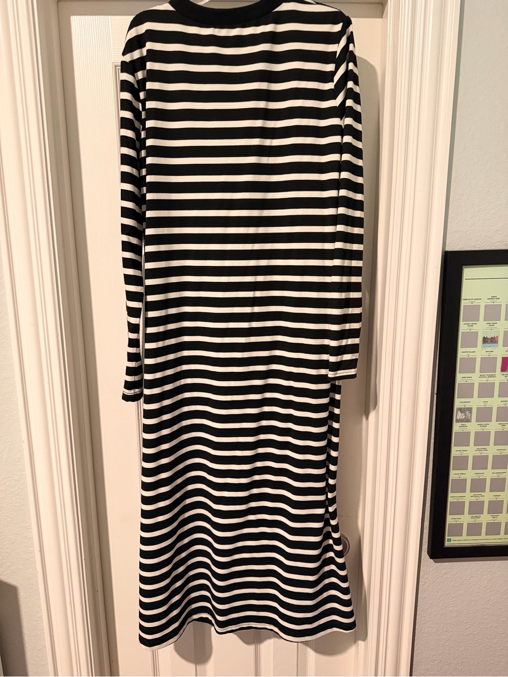 entro Black and White Striped Long Sleeve Midi Dress - Picture 2 of 2